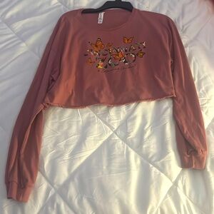 Long sleeved crop top